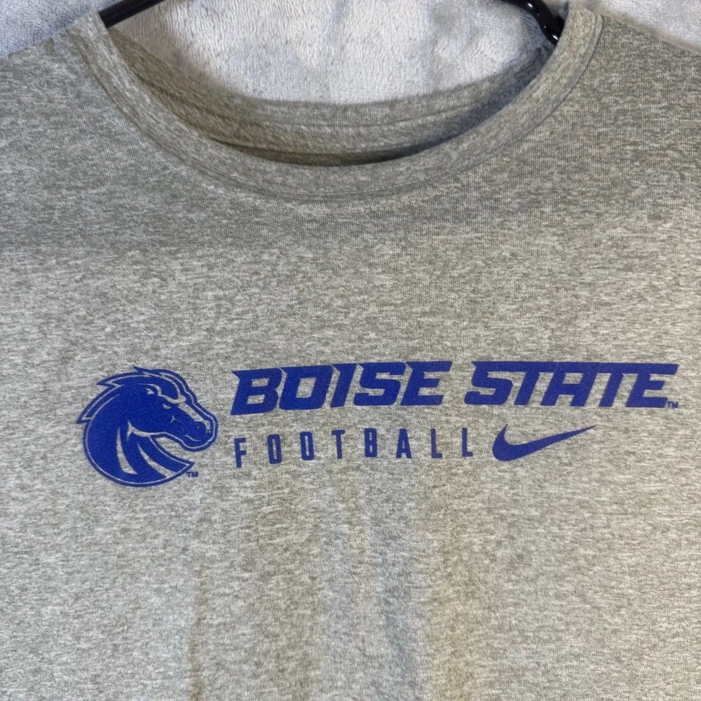 Nike Youth‎ XL Boise State t-shirt